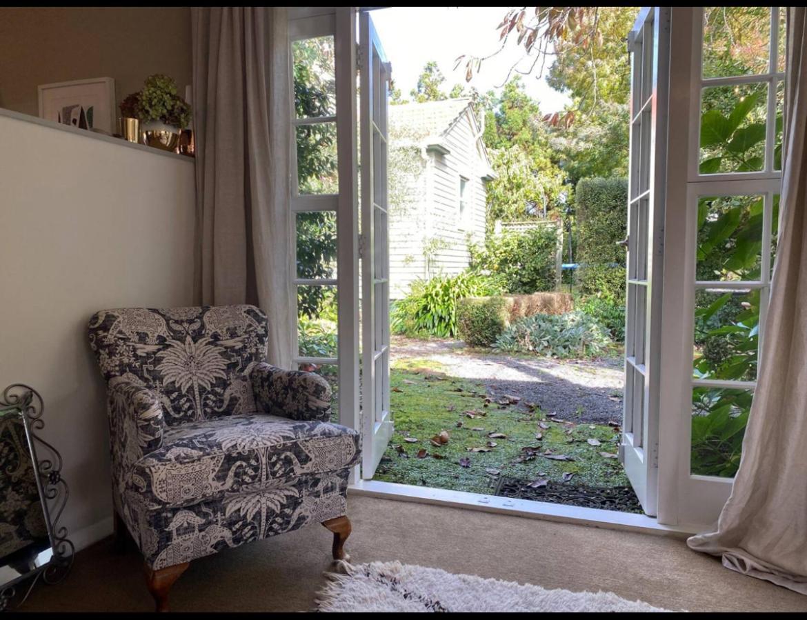 Green Door Cottage Грейтаун Экстерьер фото